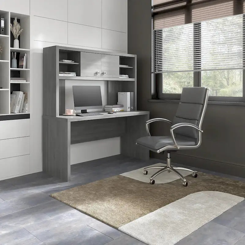 Bureau avec crédence et étagère supérieure