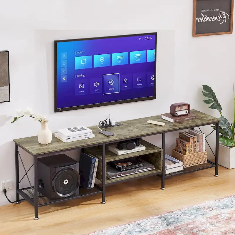 Meuble TV en bois avec station de recharge, étagères de rangement et armoire multimédia