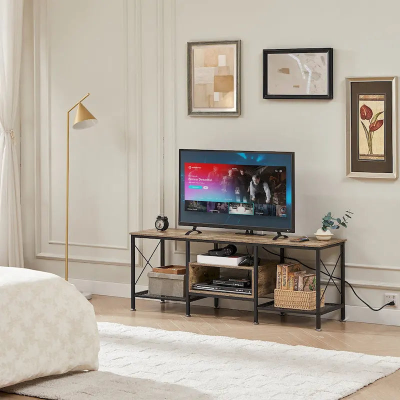 Meuble TV en bois avec station de recharge, étagères de rangement et armoire multimédia