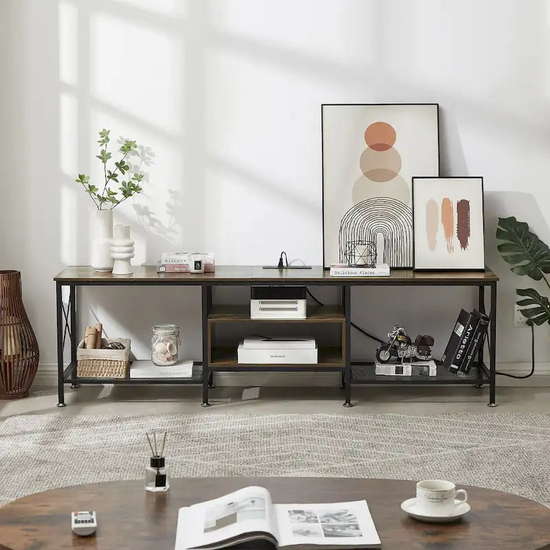 Meuble TV en bois avec station de recharge, étagères de rangement et armoire multimédia