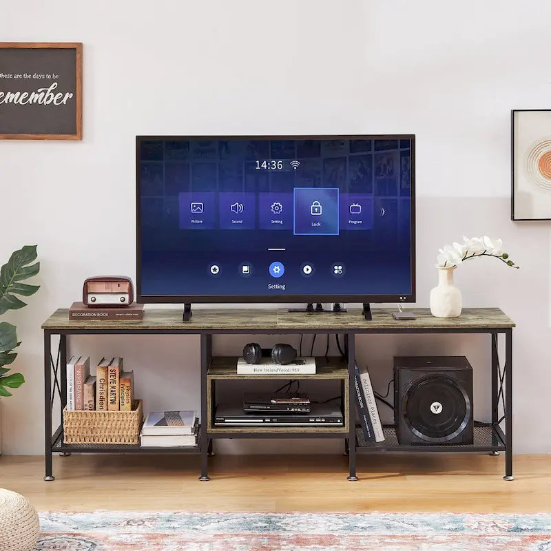 Meuble TV en bois avec station de recharge, étagères de rangement et armoire multimédia