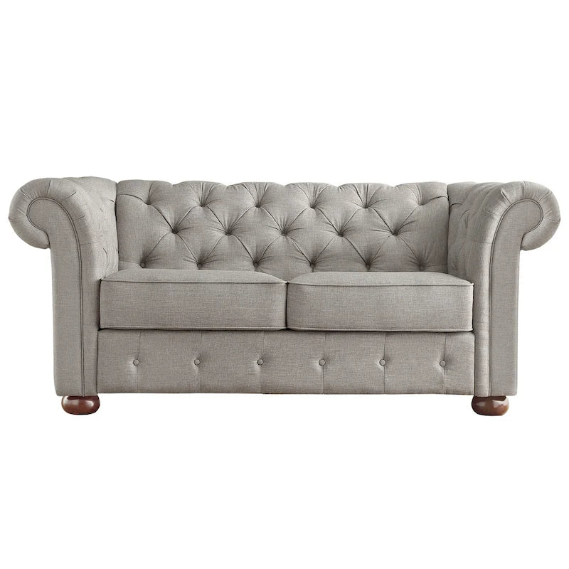Klassische Zweisitzer-Couch mit Knopfheftung für zeitlos gestaltete Wohnräume