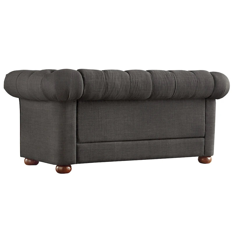 Klassische Zweisitzer-Couch mit Knopfheftung für zeitlos gestaltete Wohnräume