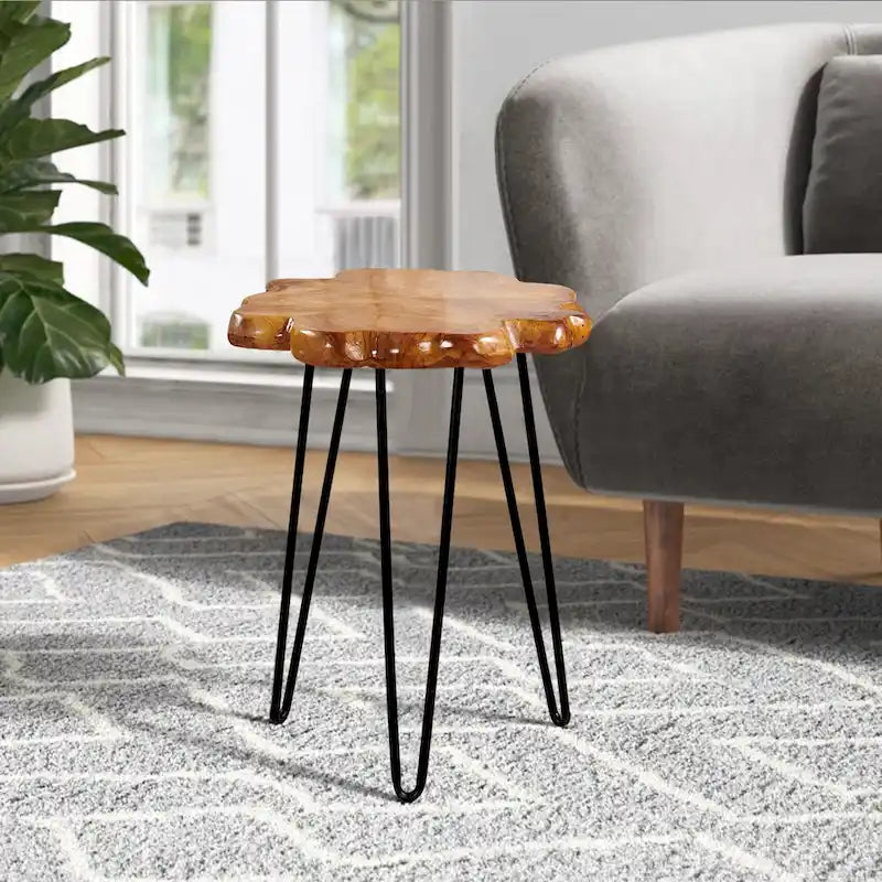 Table basse en bois à bords naturels, plateau composé de 4 panneaux et pieds en épingle à cheveux