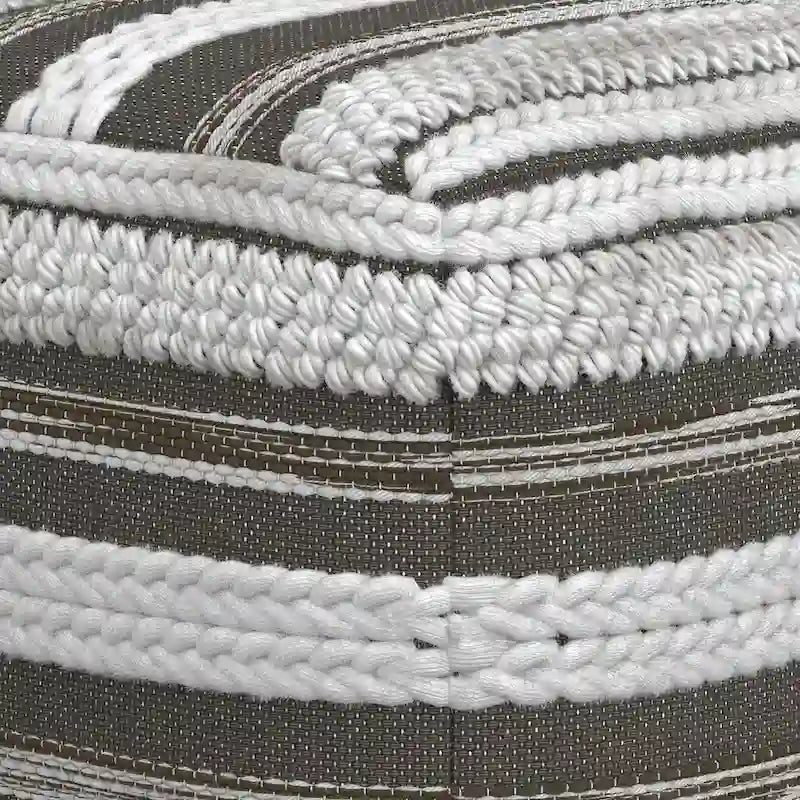 Pouf carré bohème à motif tissé sur métier à tisser