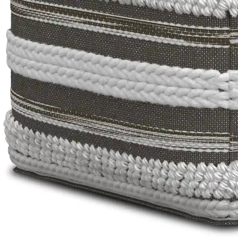 Pouf carré bohème à motif tissé sur métier à tisser