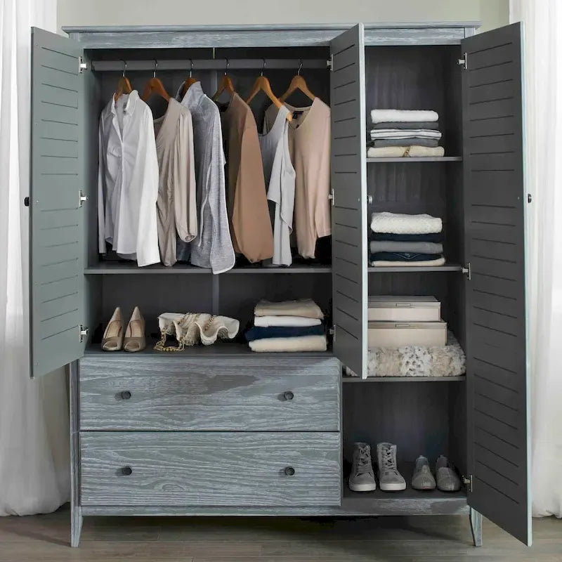 Armoire à 3 portes en bois massif