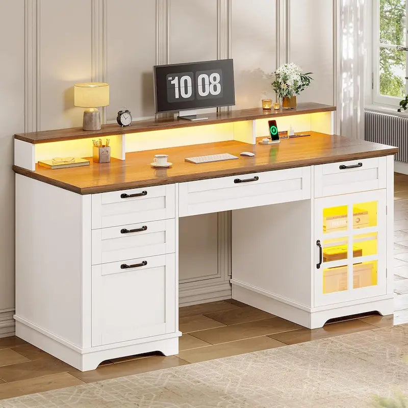 Chefschreibtisch mit Schubladen und Aktenschrank fürs Homeoffice